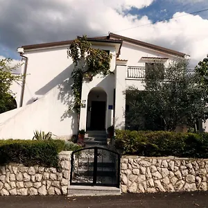 Apartment Draga 17, Njivice
